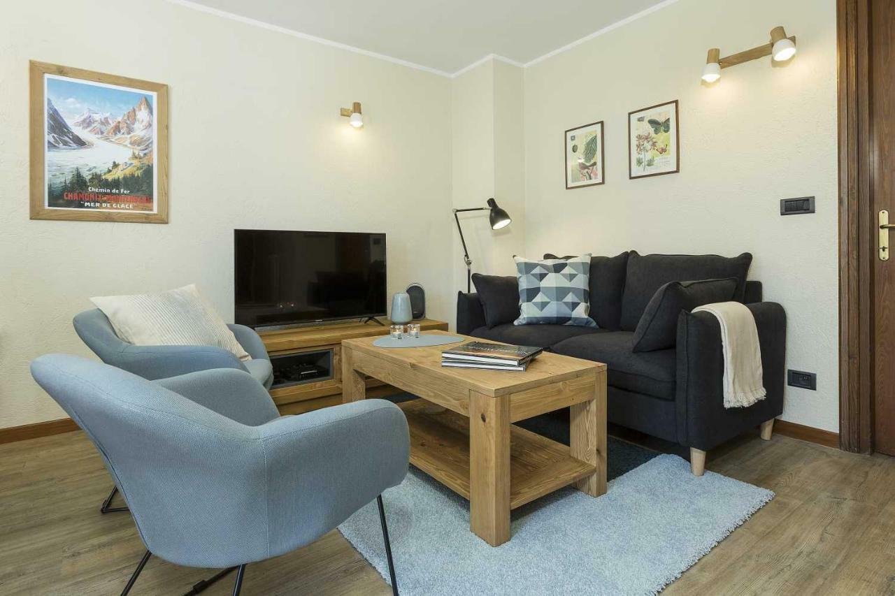 Apartment Ensa - Alpes Travel - Central Chamonix - Sleeps 4 Exterior foto